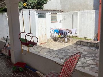 Chalet de 3 Ambientes en Banfield.