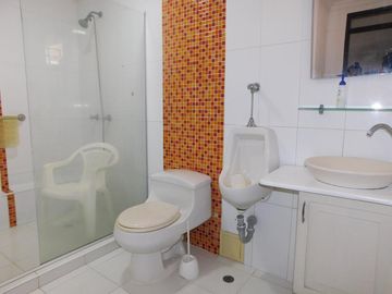 casa en venta en ciudad jardín. Cod V87431