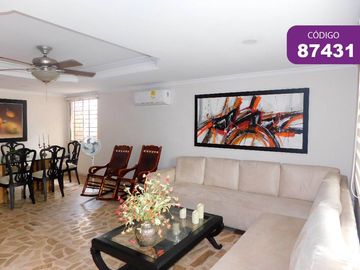 casa en venta en ciudad jardín. Cod V87431