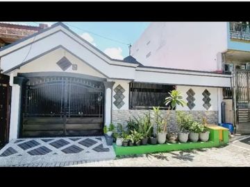 Dijual rumah di Perum Delta Sari Indah, Kureksari, Waru