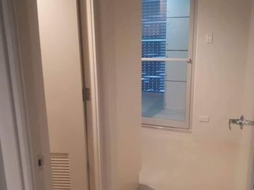 Condominium for Sale 3 Bedrooms: 3BR Flat Condo for Sale in Proscenium Sakura Tower Rockwell Center Makati