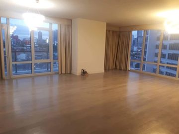 Condominium for Sale 3 Bedrooms: 3BR Flat Condo for Sale in Proscenium Sakura Tower Rockwell Center Makati