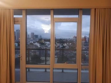 Condominium for Sale 3 Bedrooms: 3BR Flat Condo for Sale in Proscenium Sakura Tower Rockwell Center Makati