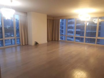 Condominium for Sale 3 Bedrooms: 3BR Flat Condo for Sale in Proscenium Sakura Tower Rockwell Center Makati