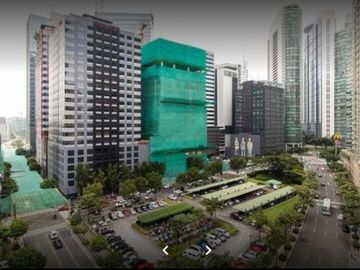 Rush sale 3BR Forbeswood Height The Fort BGC