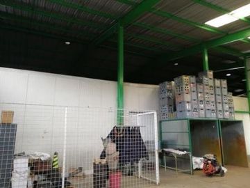VENTA BODEGA INDUSTRIAL EN TABACUNDO CON ANDENES PARA CAMIONES.