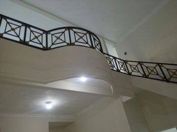 Rumah Rungkut Asri Timur 2.7 M negoo