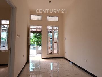 Rumah Baru Cluster Greenville Taman Kopo Indah Bandung