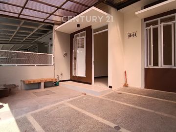 Rumah Baru Cluster Greenville Taman Kopo Indah Bandung