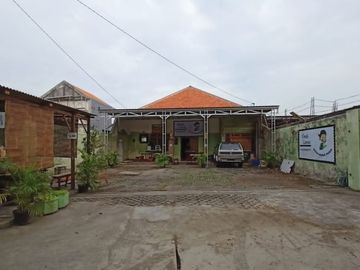 Dijual Rumah Usaha Jl. KH Syafi'i Bunder Gresik