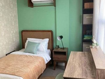 4br Townhouse in Quezon City Tandang Sora Congressional Visayas Ave inside subdivision