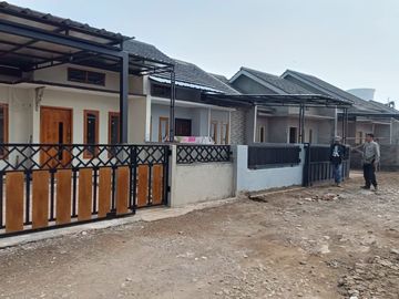 Rumah Murah dekat jalan raya, harga terjangkau