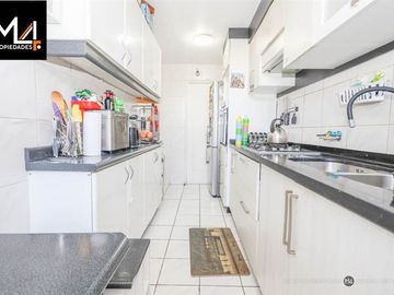 Departamento en Venta en Av Cristobal Colón / iVCentenario