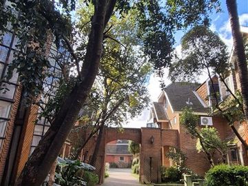 Townhouse en venta de 4 dorm. en Los Angeles