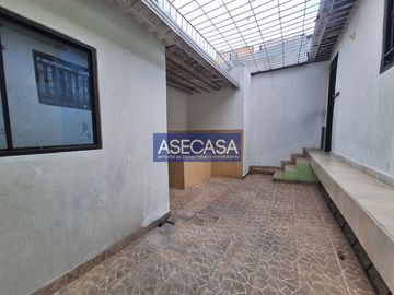 COD. 6439 - SE VENDE APARTAMENTO - BARRIO: ALARCON