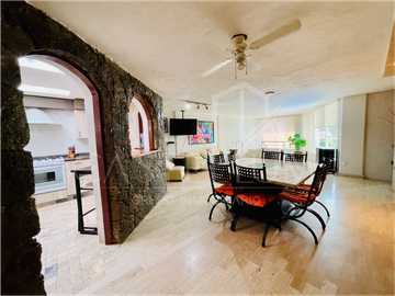 Casa en venta en Fracc. Insurgentes en zona Norte a unos metros de la UAEM