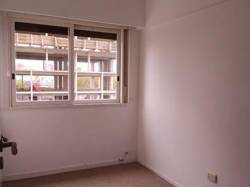 Venta Departamento 2/3 ambientes en venta Olivos Vias/Rio