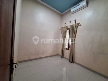 Disewakan Rumah dengan Lokasi Nyaman dan Strategis.