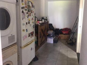 Excelente chalet 5 ambientes  en 3 plantas con gran parque y pileta fte. a Plaza Belgrano ACEPTO DEPTO. PARTE DE PAGO