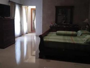 Rumah Mewah Minimalis di Perumahan The Gayungsari Surabaya