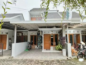Rumah dalam Perumahan dekat kampus UAD