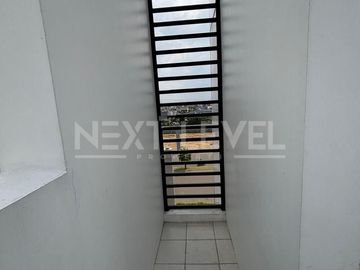 Ruko 3,5 Lantai Baru Serah Terima Kunci Di Summarecon Crown Gading Setia Asih Tarumajaya Bekasi Jawa Barat