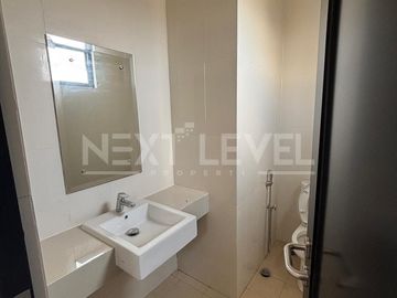 Ruko 3,5 Lantai Baru Serah Terima Kunci Di Summarecon Crown Gading Setia Asih Tarumajaya Bekasi Jawa Barat