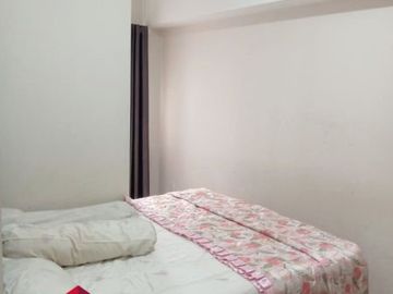 Disewa Apartemen Springlake Azolla 2BR Furnish Lt.Rendah 6 View Pool
