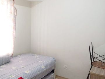 Disewa Apartemen Springlake Azolla 2BR Furnish Lt.Rendah 6 View Pool