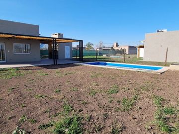 Casa en Venta Funes Town