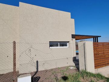 Casa en Venta Funes Town