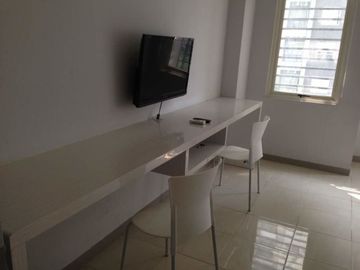 Dijual Apartemen Slikwood Alam Sutera Tangerang Selatan Oak tower Lantai 2 View Pool Fully Furnished