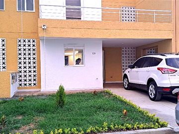 casa en venta en valderozo. Cod V15000