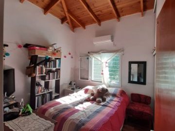 CASA 3 DORMTORIOS BARRIO CUMELEN
