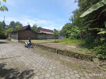 TURUN HARGA Di jual murah tanah pekarangan di utara tugu Elang, dekat stadion Maguwo.
