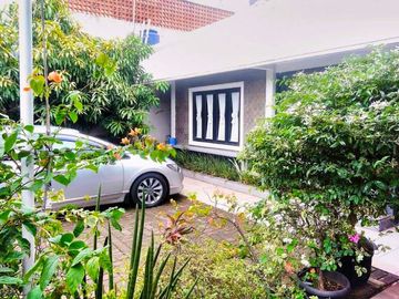 RUMAH STRATEGIS BISA DI JADIKAN TEMPAT USAHA DI TOMANG JAKARTA BARAT