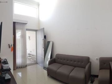 Rumah Sukolilo Dian Regency 2 Hadap Utara