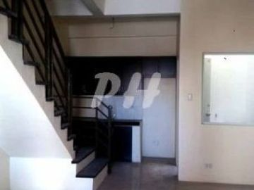 PH744 Cozy Townhouse for sale Near Mindanao Ave. Quezon City