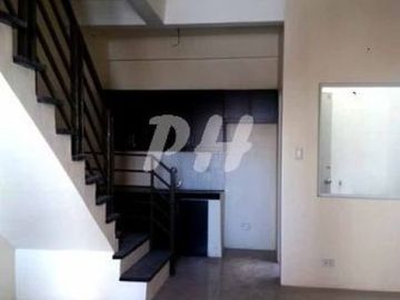 PH744 Cozy Townhouse for sale Near Mindanao Ave. Quezon City