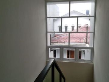 Dijual Murah Rumah Baru Model Minimalis di Tebet Timur