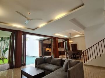 Rumah Mewah Bergaya Resort Di Cipete Jakarta Selatan