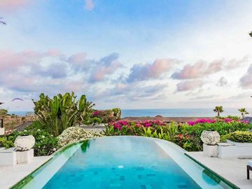 Villa Luxury 6 Bedroom Unblocked View Pantai Pandawa Kutuh Bali