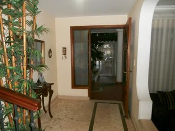 casa en venta en barrio blanco. Cod V10597