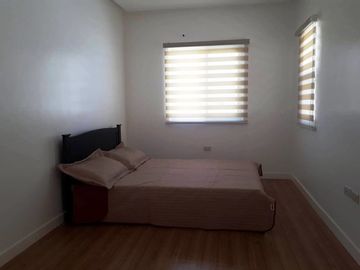 4 Bedroom House and Lot for Sale in Hensonville Angeles City Good for Investment