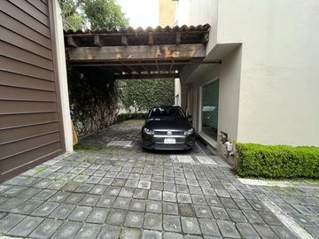 CASA EN VENTA EN LA CALLE CONDOR  EN COLONIA ALPES