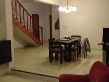 VENTA CHALET 5 AMBIENTES APTO CREDITO