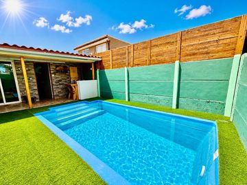 Casa ampliada con piscina y quincho en Valle Grande