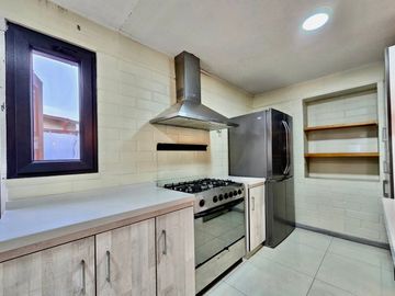 Casa ampliada con piscina y quincho en Valle Grande