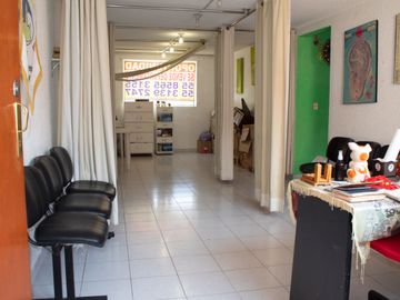 Vende Depto, Excelente Ubicación, 3 Rec, 2 Baños, Granjas San Antonio Iztapalapa