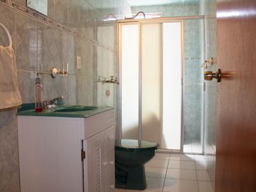 Vende Depto, Excelente Ubicación, 3 Rec, 2 Baños, Granjas San Antonio Iztapalapa